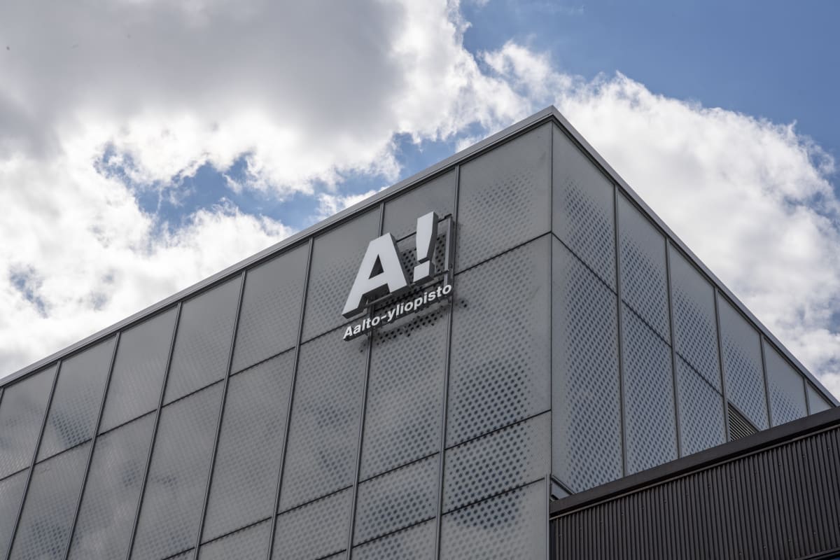 Aalto-yliopisto,Taiteiden ja suunnittelun korkeakoulu, Ainon aukio