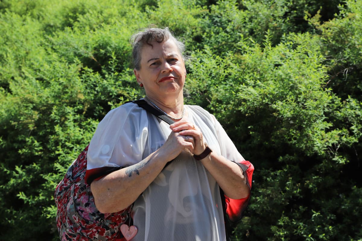 Riitta Töppönen Kotkan Karhuvuoressa.