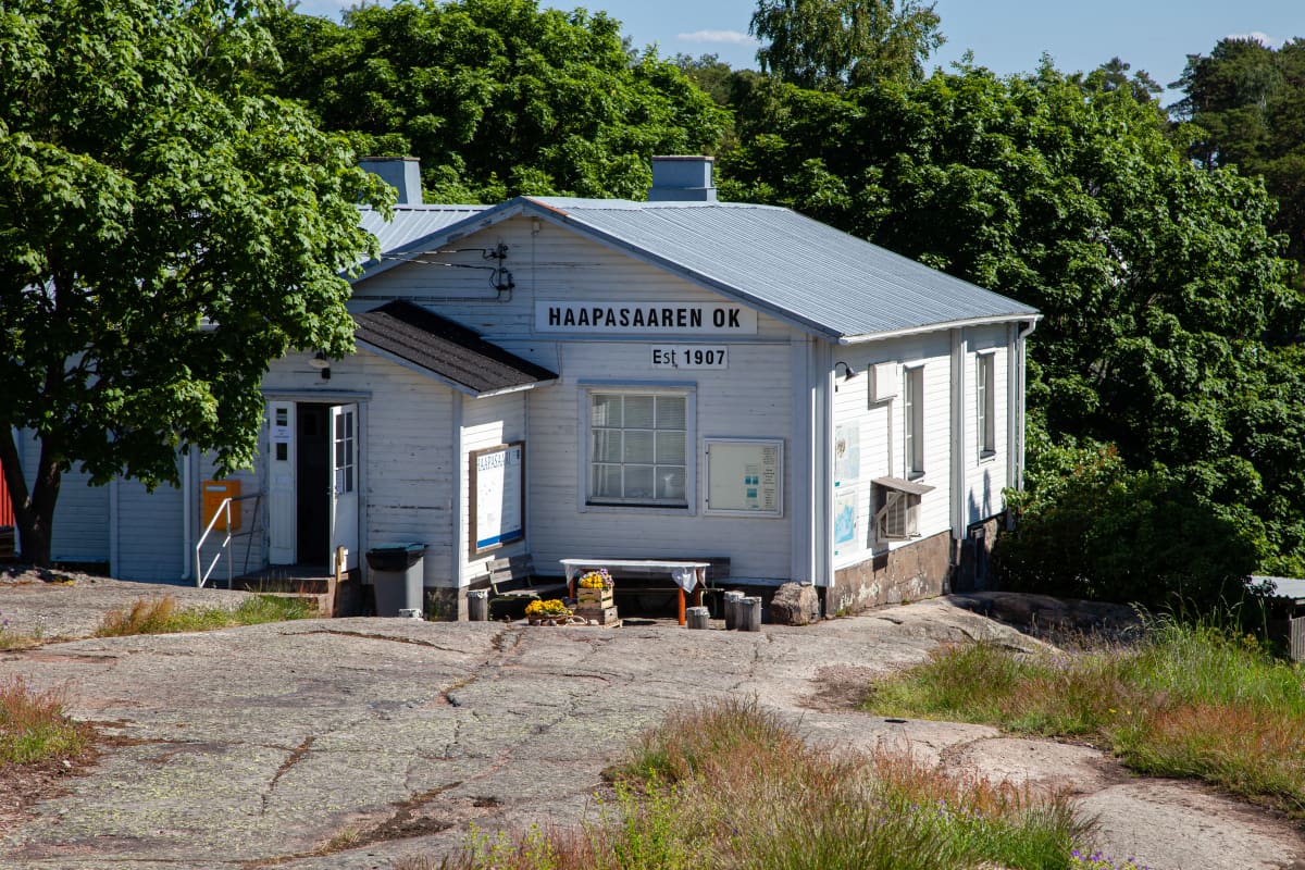 Haapasaaren osuuskauppa.