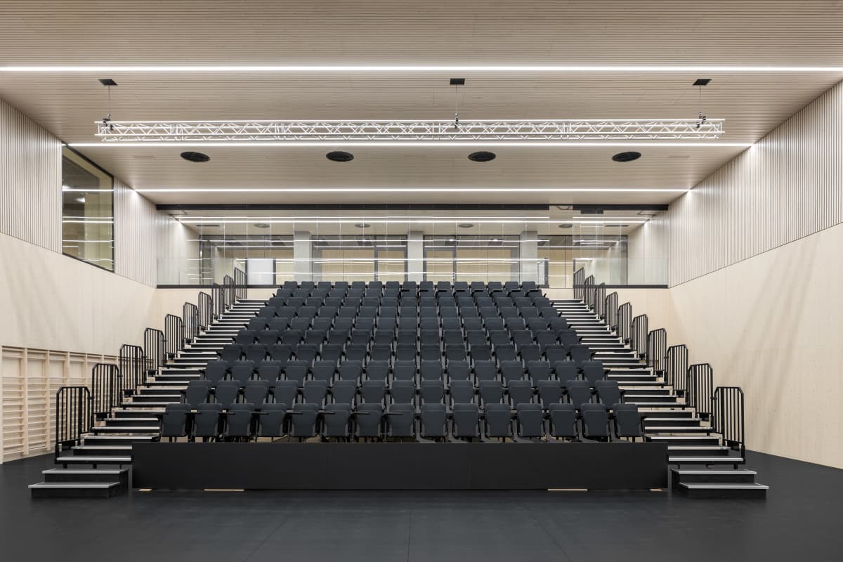 Olympiastadonin sisätilojen auditorio.