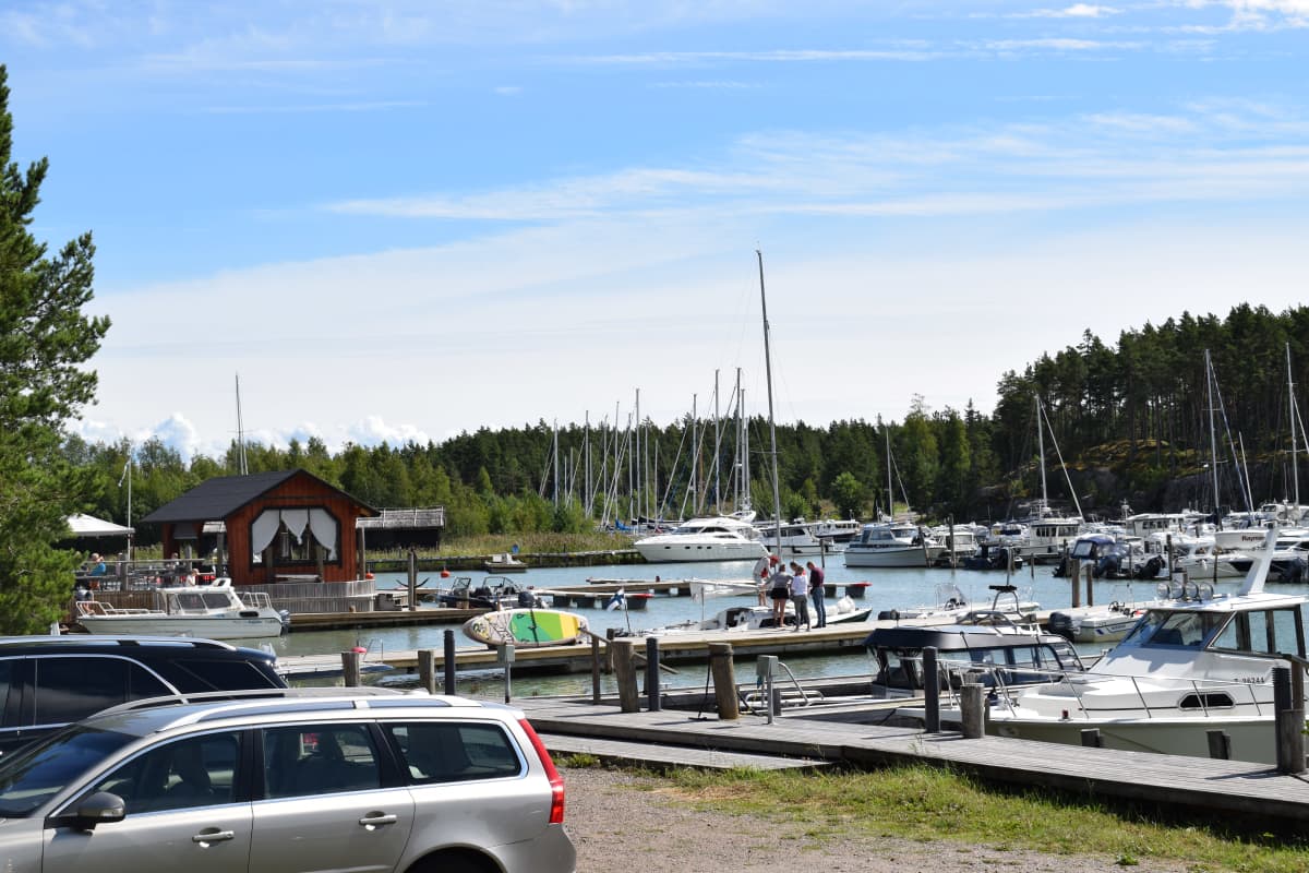 Kustavin Parattulan ranta