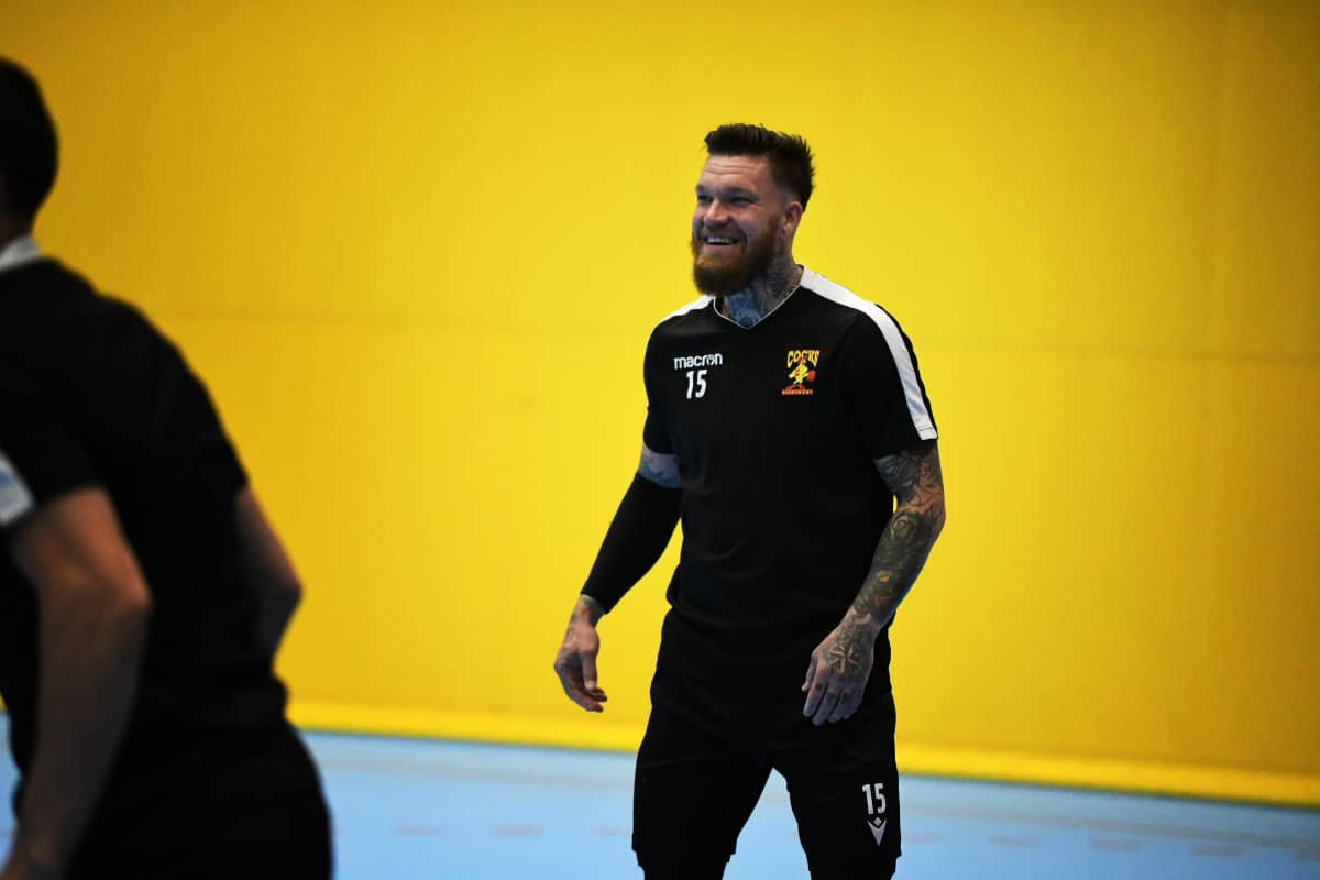Teemu Tamminen på Cocks träning.