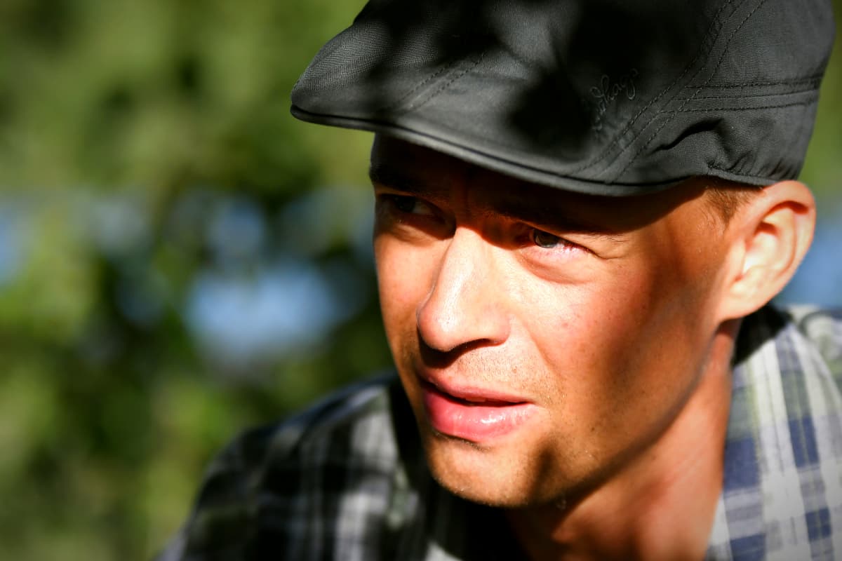 Perttu Hyvärinen lähikuvassa.