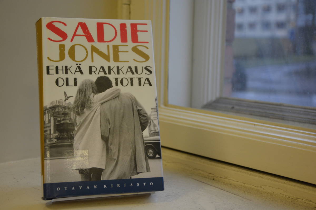 Sadie Jones: Ehkä rakkaus oli totta