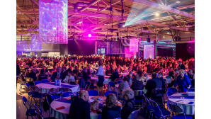 Vuosigaala on järjestetty vuodesta 2014 alkaen Jyväskylän Paviljongissa. Kuvassa 2015 tunnelmia.