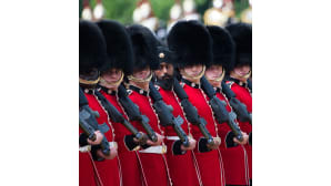 Queen's Guardin vartiosotilaita