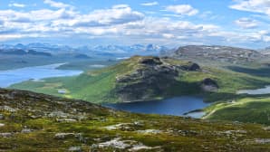 Tunturiretken aamukahvimaisema Saanalta katsottuna Kilpisjärvelle päin.