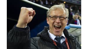 Markku Kanerva tuulettaa kisapaikkaa