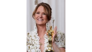 Parhaan naissivuosan Oscarin saanut Melissa Leo
