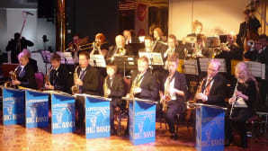 Lappeenranta Big Band soitti nenägaalaillassa 2010.