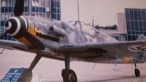 Jatkosodassa Aimo Vahvelainen lensi myös saksalaisvalmisteisella Messerschmitt Bf 109 -hävittäjällä.