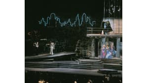 Paavo Heinisen ooppera Veitsi Savonlinnan oopperajuhlilla vuonna 1989.