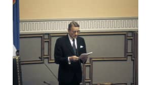 Tasavallan presidentti Mauno Koivisto puhuu valtiopäivien avajaisissa 10. helmikuuta 1993.