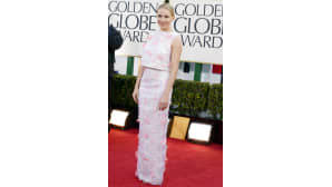 Sienna Miller sievässä asussaan.