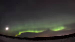 Revontulet ja kuu Hyvinkäällä 18.3.2013