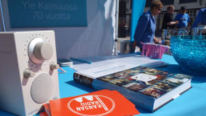 Arpajaisissa palkintona on radio.