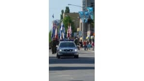 Itä-Suomen sotilasläänin alueellinen puolustusvoimain lippujuhlapäivän paraati Joensuussa 2013.