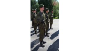 Itä-Suomen sotilasläänin alueellinen puolustusvoimain lippujuhlapäivän paraati Joensuussa 2013.