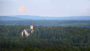 Superkuu Hankasalmella 24.kesäkuuta.
