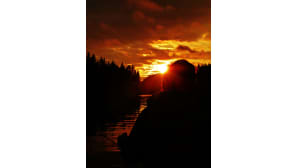 Kalastusta auringonlaskussa
