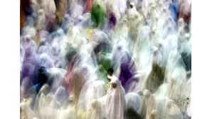Indonesian muslimit rukoilevat Istiqlalin moskeijassa Ramadan-juhlan ensimmäisenä iltana 9. heinäkuuta.