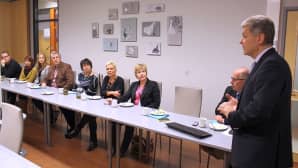 Ylen toimitusjohtaja Lauri Kivinen ja kansalaistoimijat Yle Keski-Suomessa.