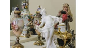 Janukovitšilta takavarikoituja taideaarteita museossa.