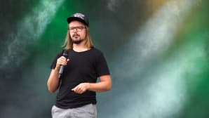 Jukka Poika avasi festivaalin päälavalla
