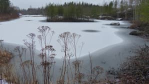 Ohut lumi ohuella jäällä