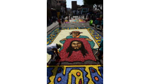 Lima, Peru, kukista tehty matto.