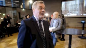 SDP:n puheenjohtaja Antti Rinne puolueen eduskuntavaalien vaalivalvojaisissa Helsingissä.