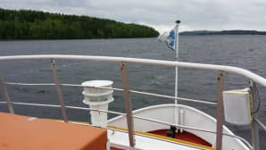 M/S Suomen neidon keulassa.