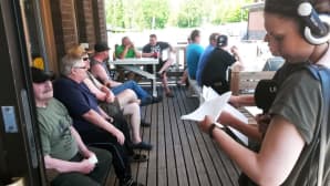 Yle Keski-Suomen toimittajat iskivät Pitopirtin terassille jututtamaan kannonkoskelaisia.