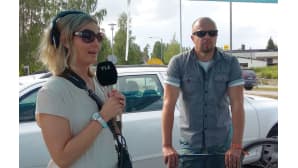 Timo Hämäläinen kertoi Elina Kinokselle Kivijärven kulttuuri- ja liikuntakuulumisia.