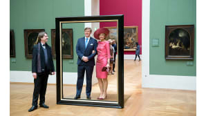 Alankomaiden kuningatar Maxima ja kuningas Willem-Alexander poseeraavat kuvanottoa varten
