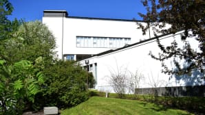 Alvar Aalto Museo ja Keski-Suomen museo Ruusupuistossa.