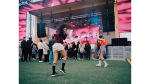 Summerburst -tapahtuma Helsingin Hernesaaressa.