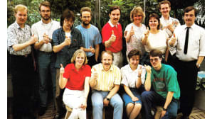 Radio Jyväskylän aloituskokoonpanoa Viherlandiassa toukokuussa 1986.