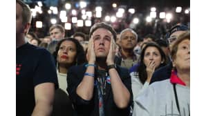 Hillary Clintonin kannattajia vaalivalvojaisissa New Yorkissa.