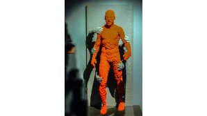 Nathan Sawaya, Art of the Brick, lego, Grasp