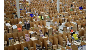 Valtava logistiikkakeskus