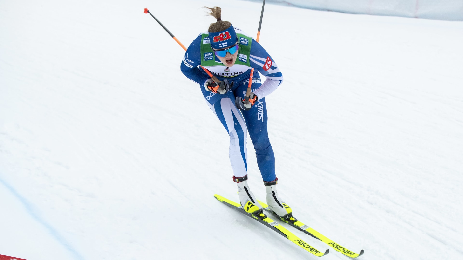 Tiia Olkkonen keskeytti Rukan yhteislähdön Hiihdon maailmancup Yle