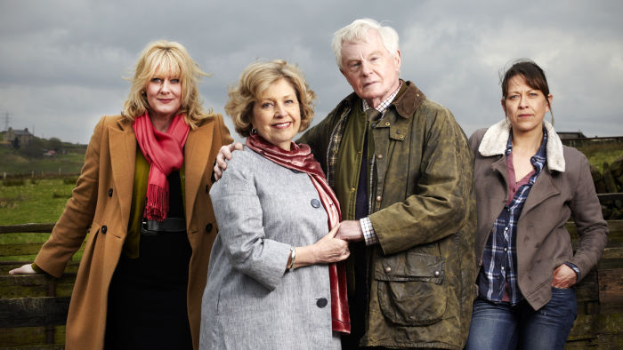 Kuvassa vasemmalta: Caroline (Sarah Lancashire), Celia (Anne Reid), Alan (Derek Jacobi) ja Gillian (Nicola Walker).