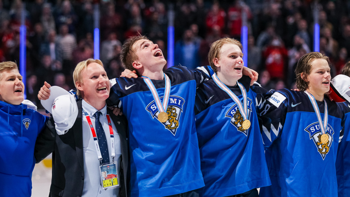 Suomi juhlii