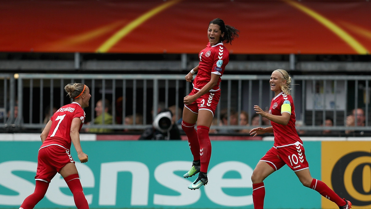 Nadia Nadim tuuletti maaliaan EM-kisoissa 2017