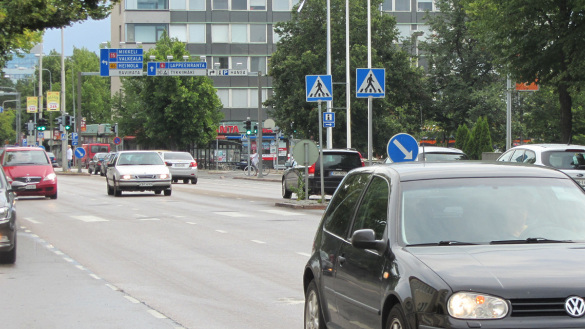 Kuvassa näkyvä risteys löytyy Yle Kymenlaakson vaarallinen koulutie -kartasta.