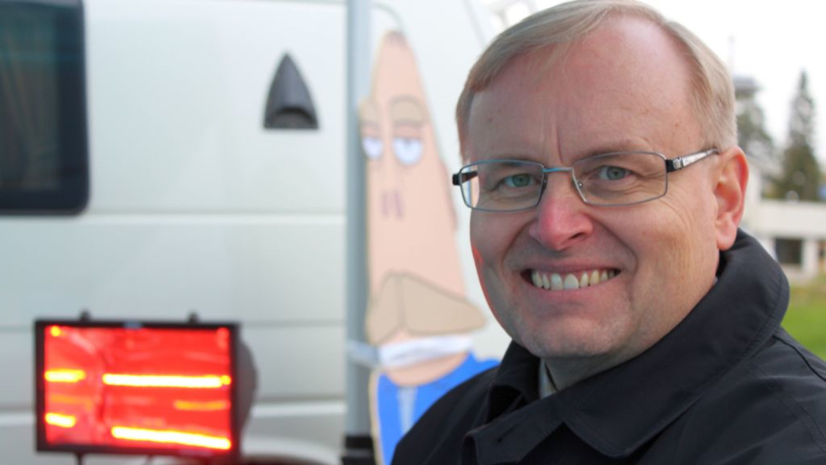 Jouni Majuri johtaa Patrian helikopteri-yksikköä.