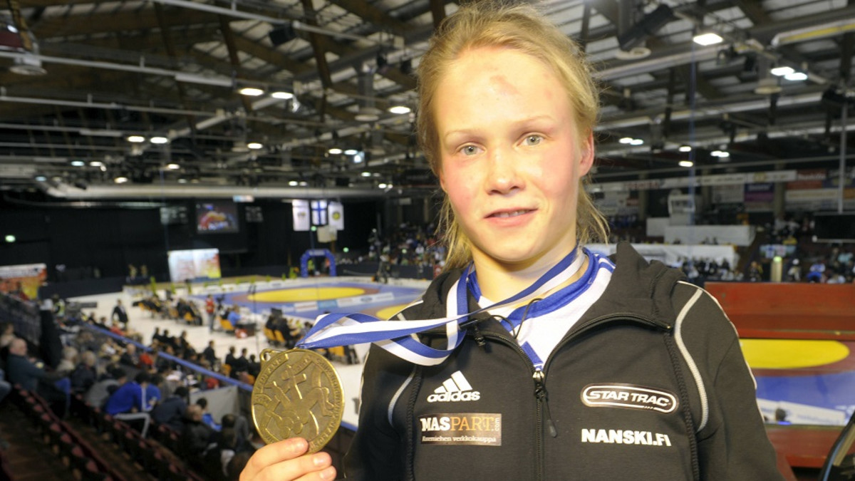 Petra Olli kuvassa