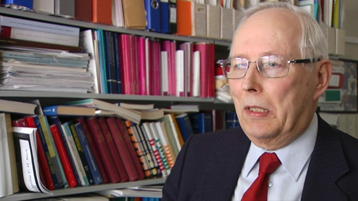 Helsingin yliopiston rikosoikeuden professori Raimo Lahti