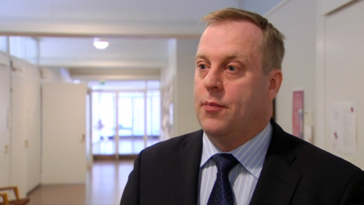 Helsingin yliopiston eurooppaoikeuden professori Juha Raitio